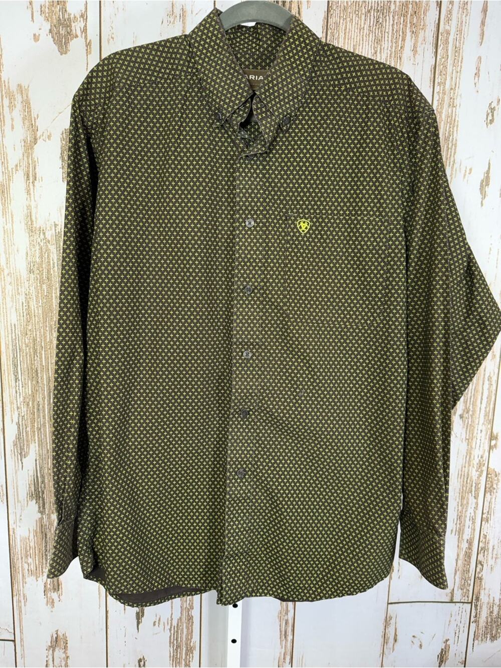 Ariat, Brown and Green Patterned Button Down Shirt. Size Medium. Fair cond!